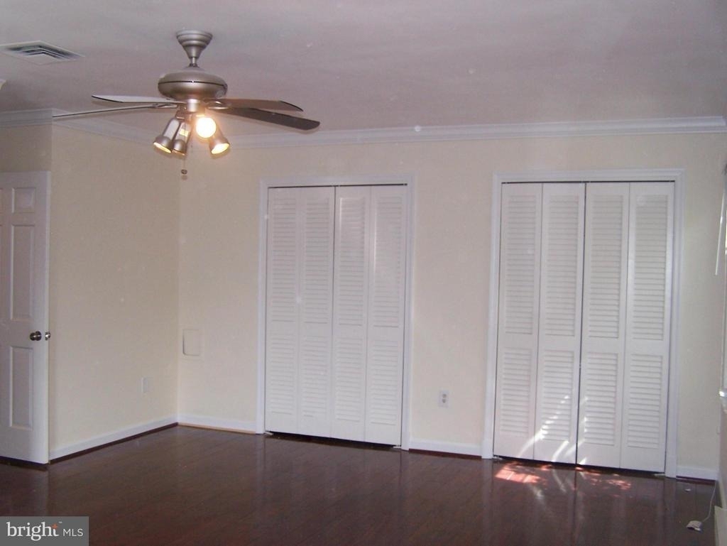 6434 Eastleigh Court - Photo 11