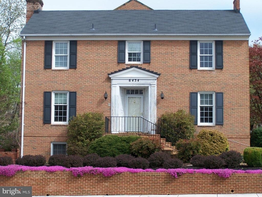 6434 Eastleigh Court - Photo 0
