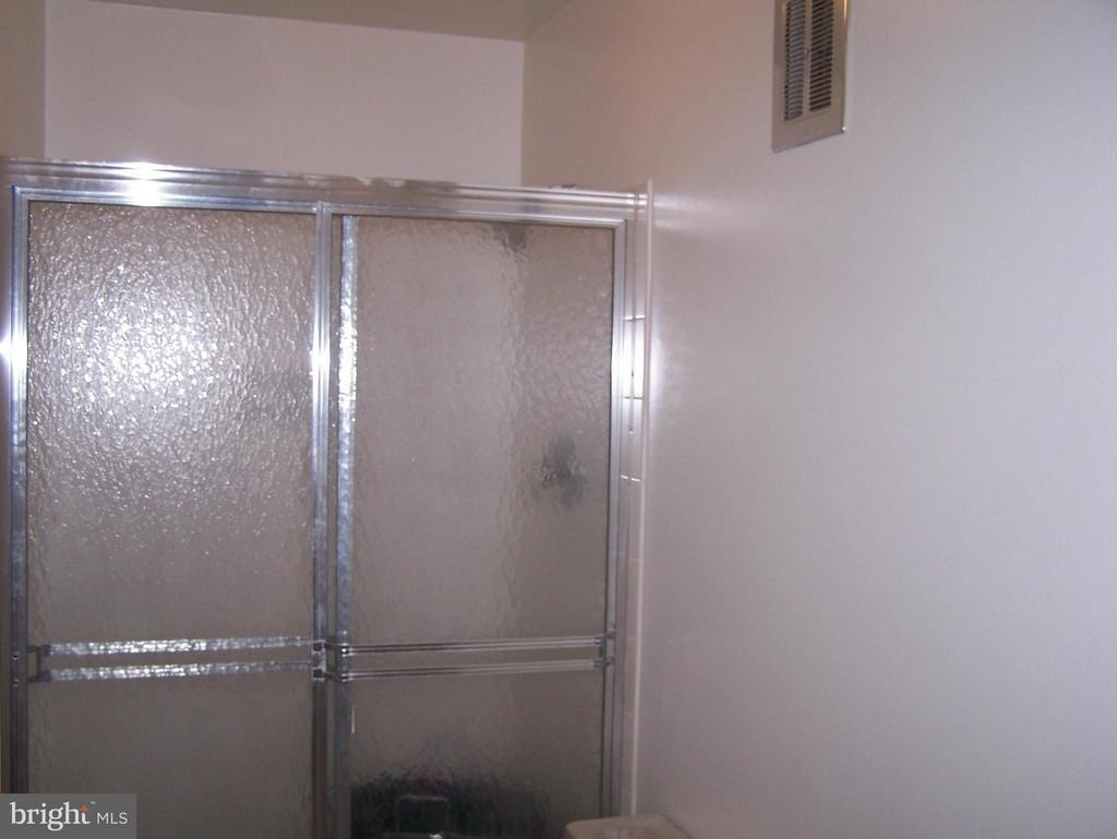 6434 Eastleigh Court - Photo 22