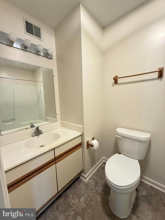 328 Tudor Drive - Photo 3