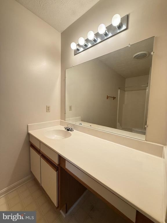 328 Tudor Drive - Photo 10