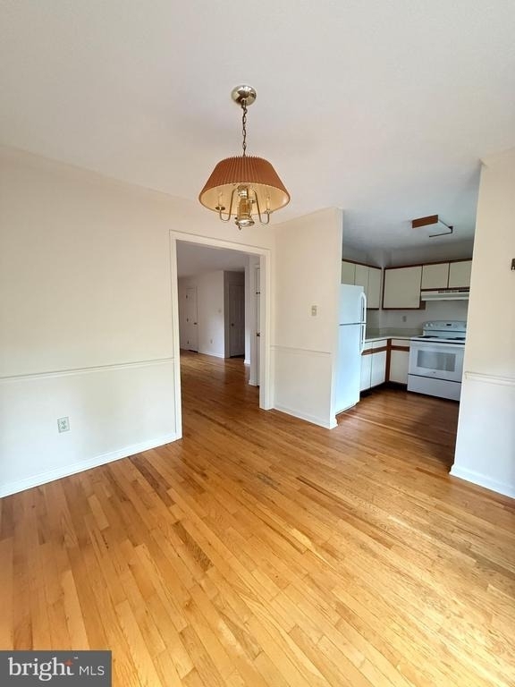 328 Tudor Drive - Photo 15