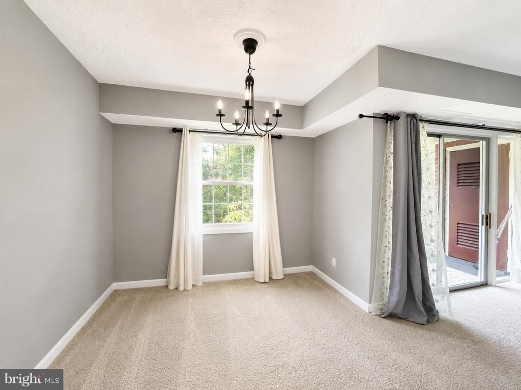 3830 Lyndhurst Drive - Photo 4