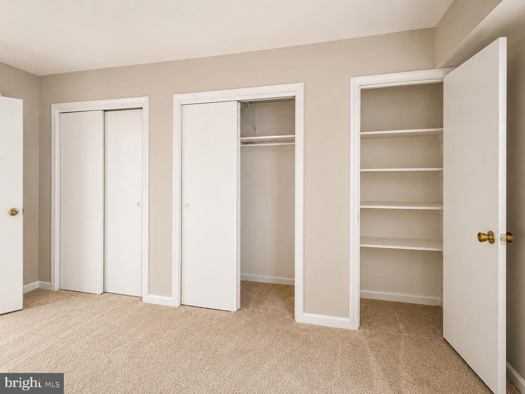 3830 Lyndhurst Drive - Photo 14