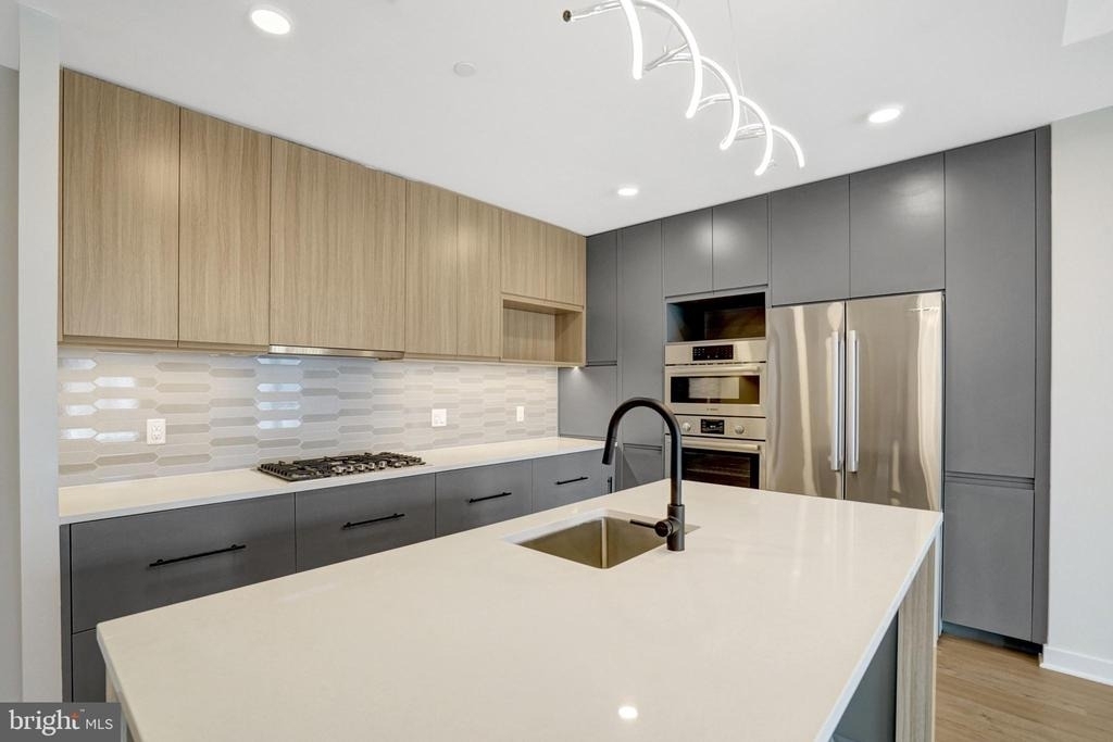 255 W Falls Station Boulevard - Photo 6