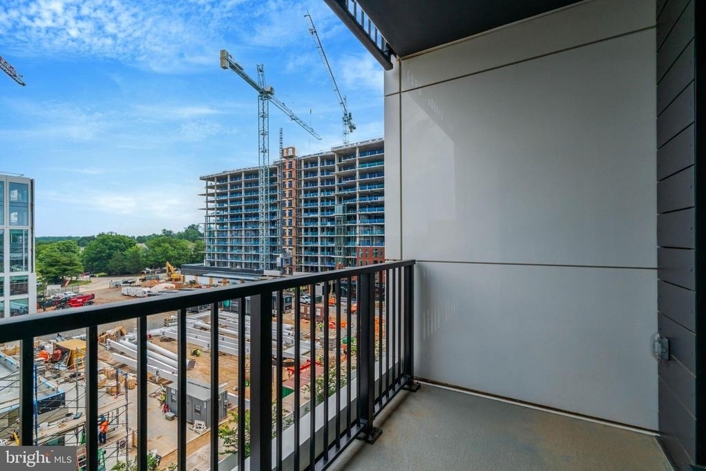 255 W Falls Station Boulevard - Photo 12