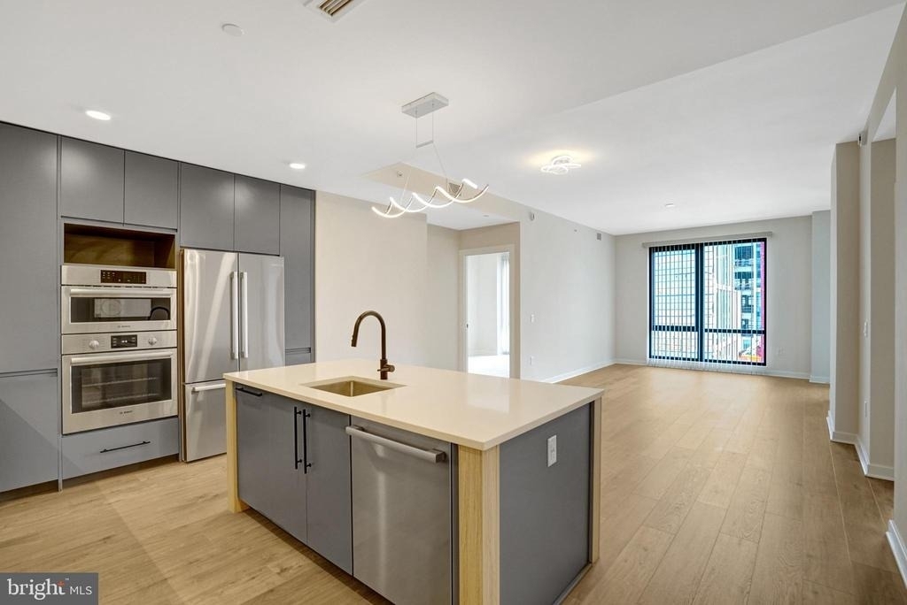 255 W Falls Station Boulevard - Photo 7