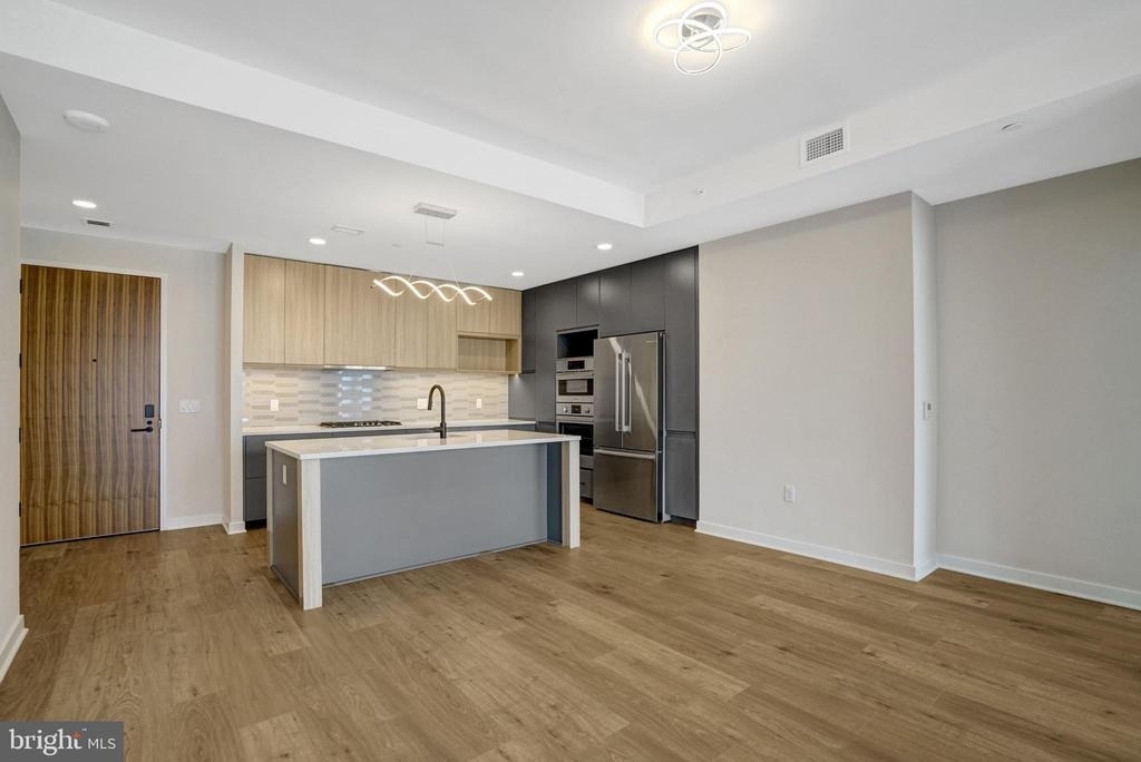 255 W Falls Station Boulevard - Photo 17