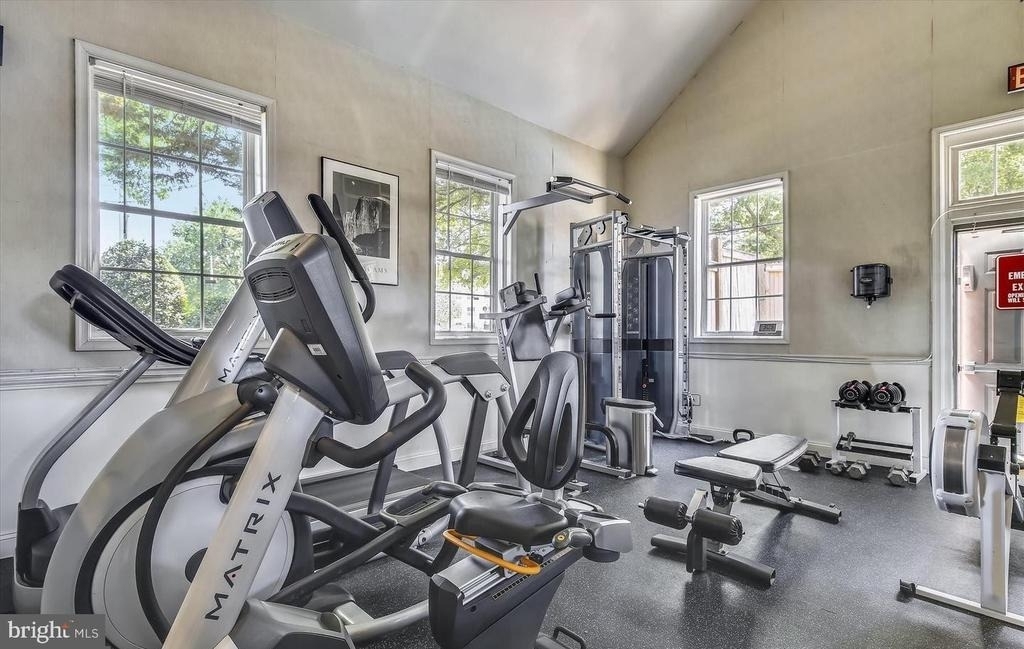 1616 W Abingdon Drive W - Photo 17
