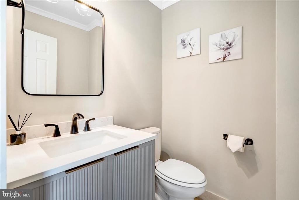 303 S Union Street - Photo 32