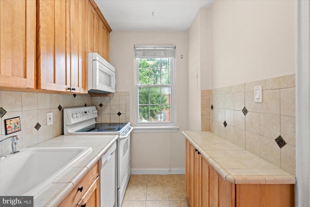 2 Ashby Street - Photo 10