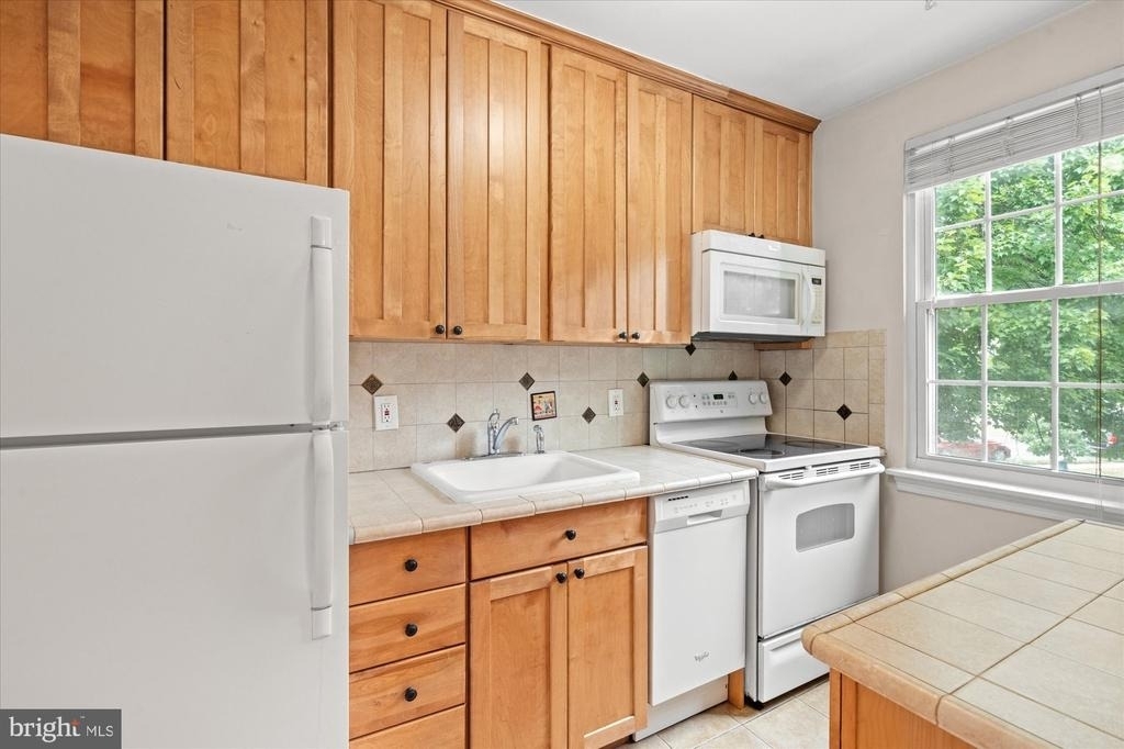 2 Ashby Street - Photo 11