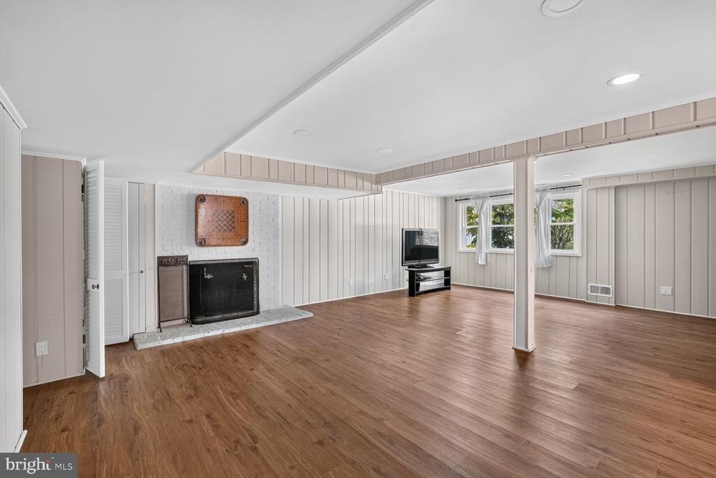 3919 N Chesterbrook Road - Photo 15