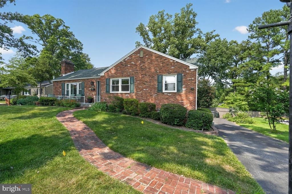 3919 N Chesterbrook Road - Photo 5