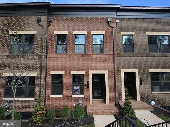 5701 11th Street N - Photo 3
