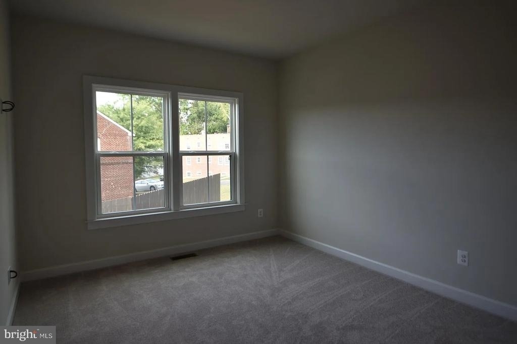 5701 11th Street N - Photo 24