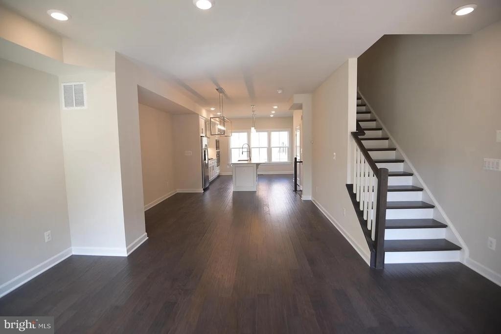 5701 11th Street N - Photo 35