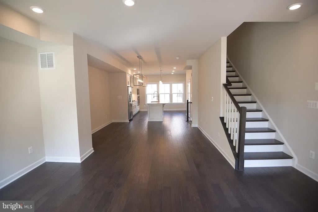 5701 11th Street N - Photo 8