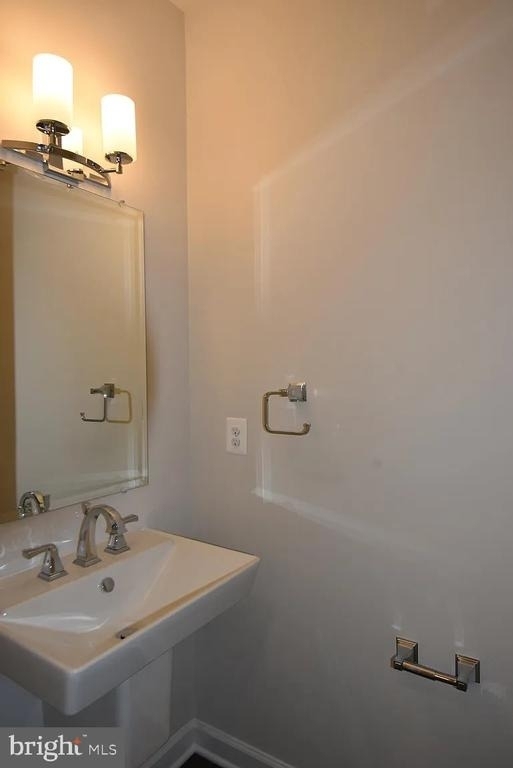5701 11th Street N - Photo 18