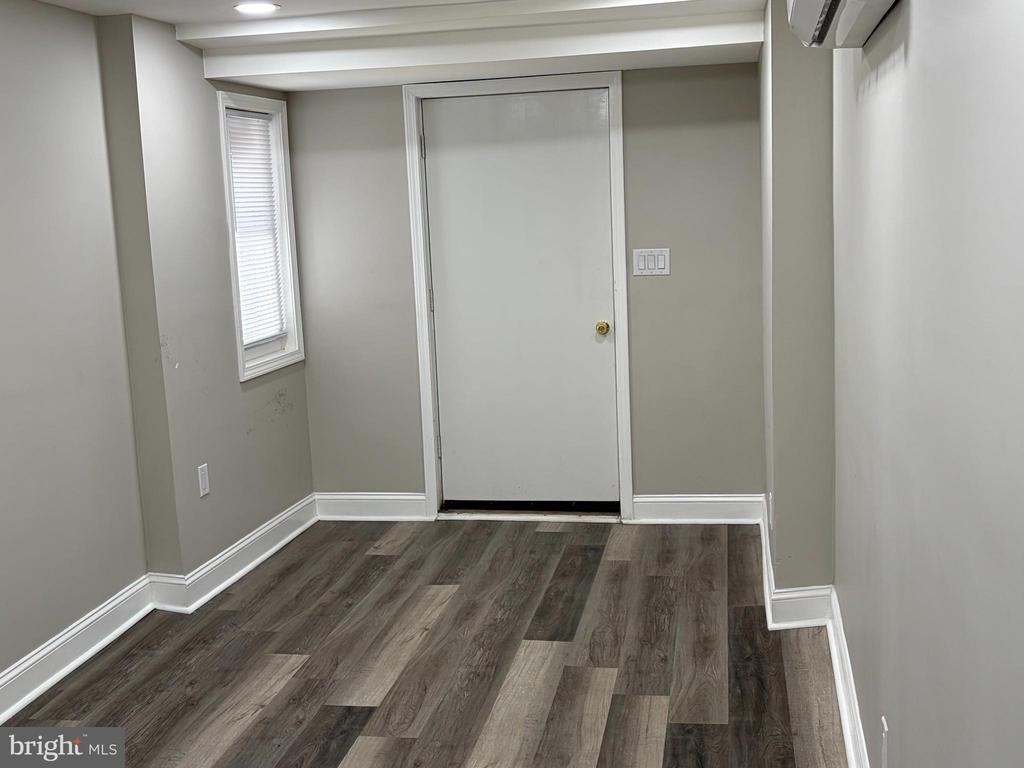141 S 57th Street - Photo 4