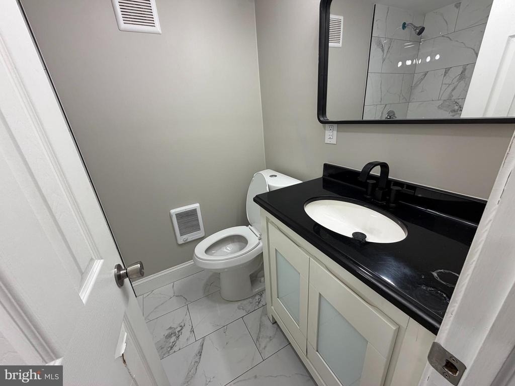 141 S 57th Street - Photo 10