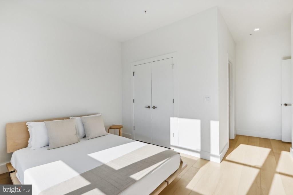 2406 Frankford Avenue - Photo 10
