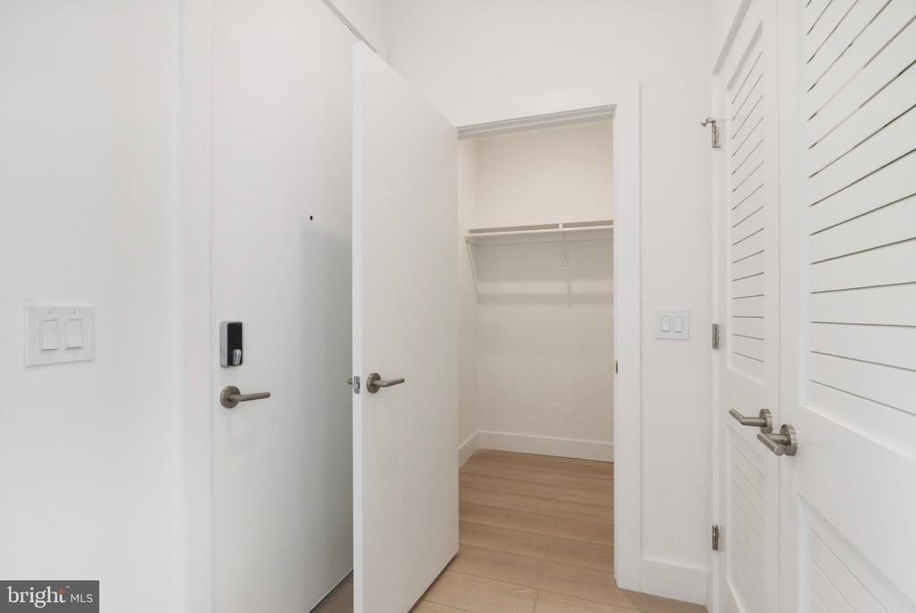 2406 Frankford Avenue - Photo 17