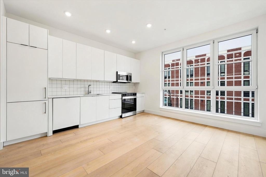 2406 Frankford Avenue - Photo 8