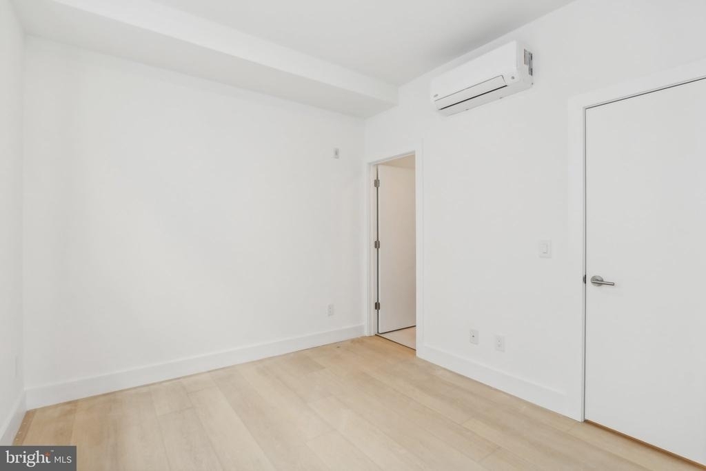 2406 Frankford Avenue - Photo 12