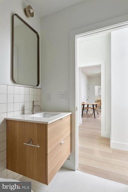 2406 Frankford Avenue - Photo 4