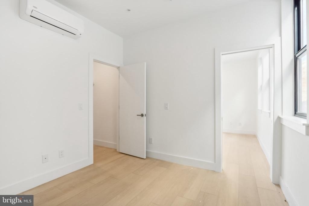 2406 Frankford Avenue - Photo 15