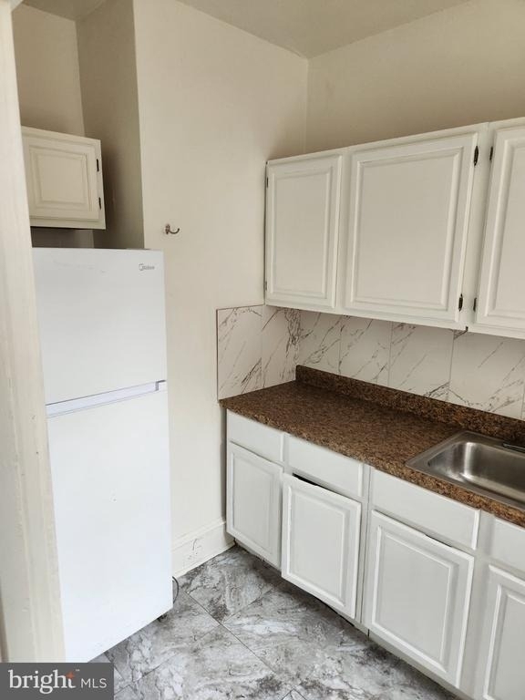 5029 Penn Street - Photo 2