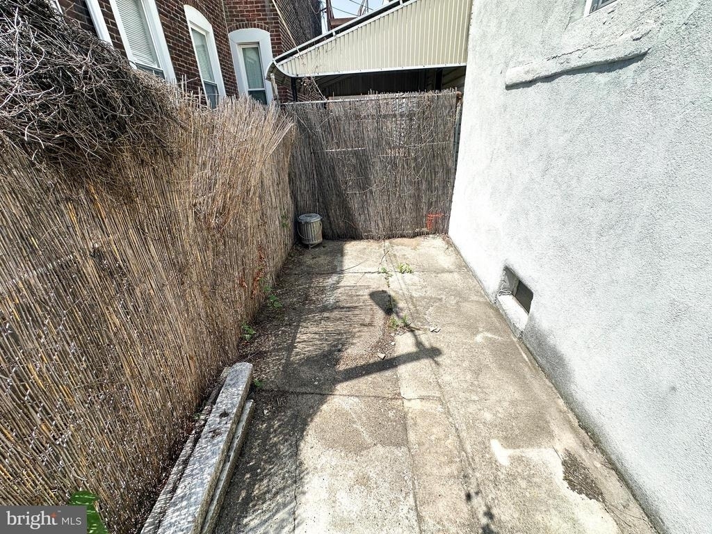2406 E Allegheny Avenue - Photo 23