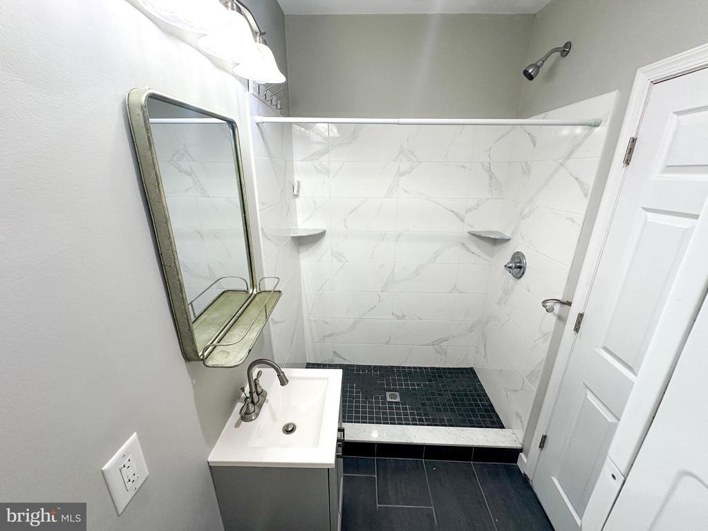 2406 E Allegheny Avenue - Photo 6