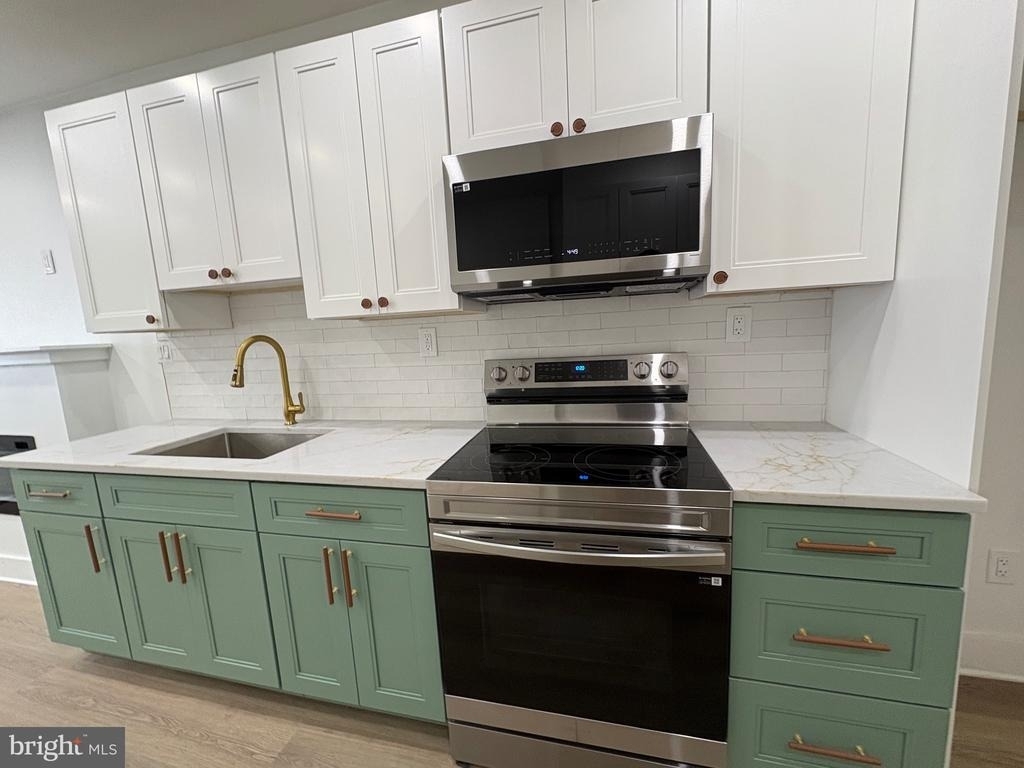 2619 Titan Street - Photo 6