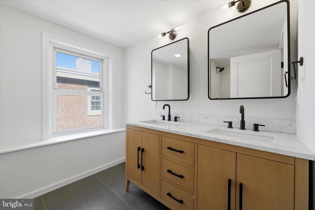627 N 16th Street - Photo 6
