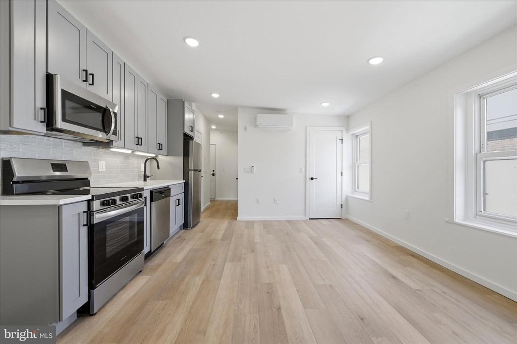627 N 16th Street - Photo 2