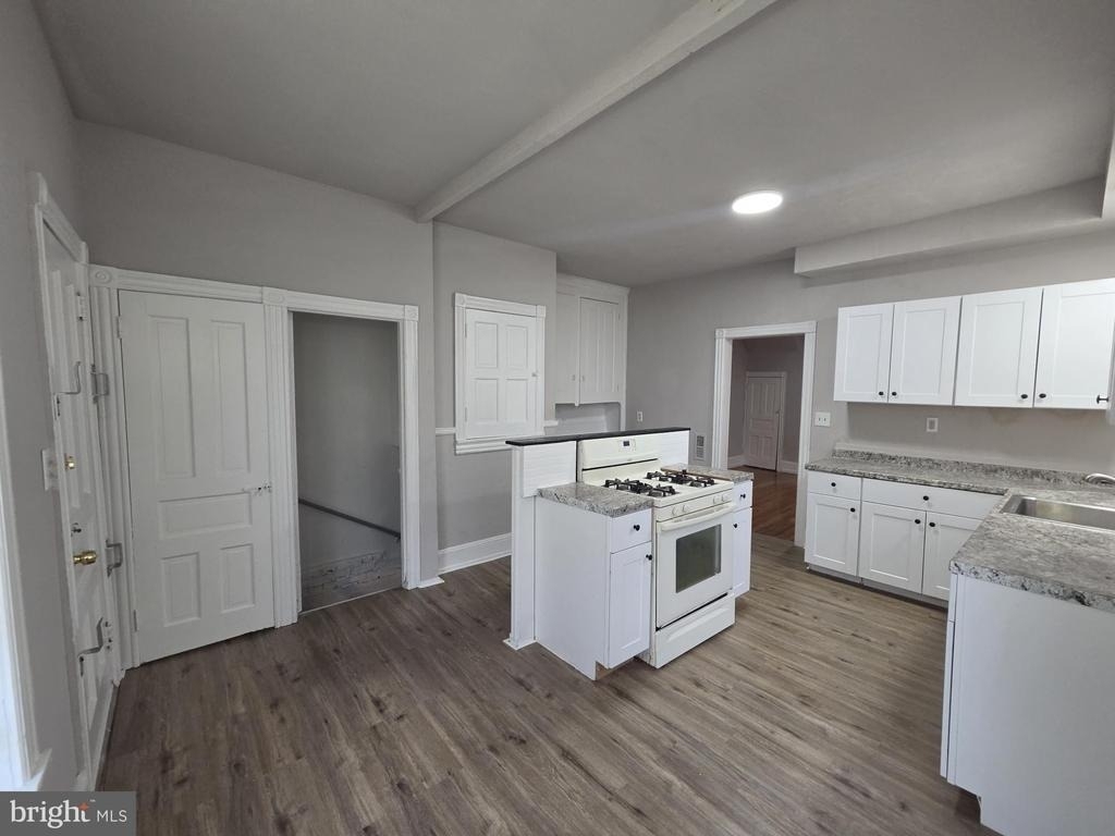 5109 Knox Street - Photo 9