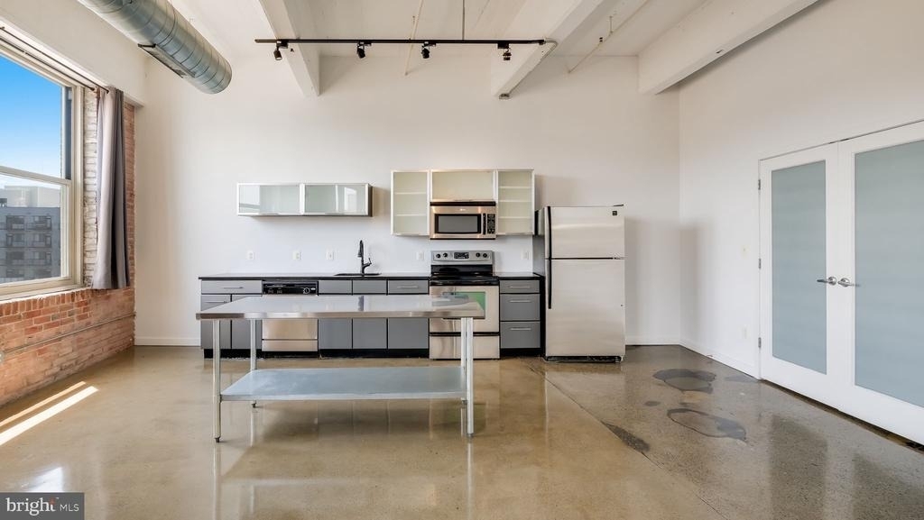 444 N 4th Street - Photo 3
