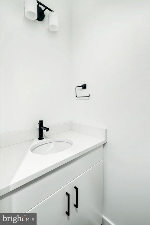1527 Ridge Avenue - Photo 25