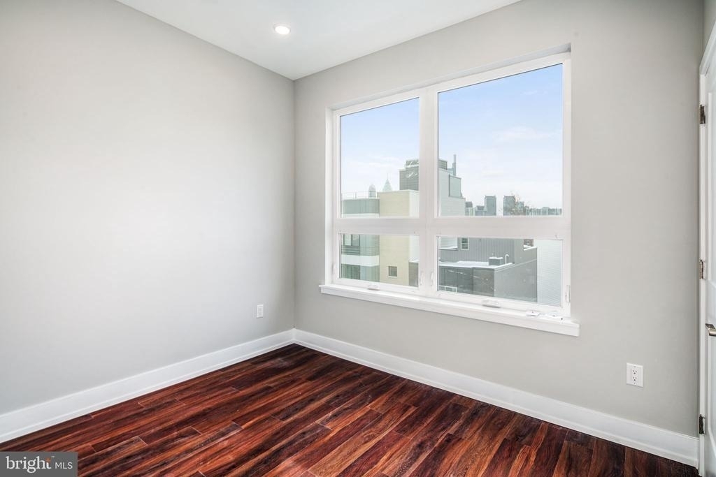 1527 Ridge Avenue - Photo 21