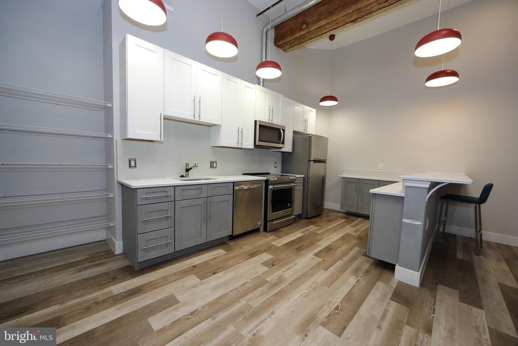 1822 E Glenwood - Photo 4