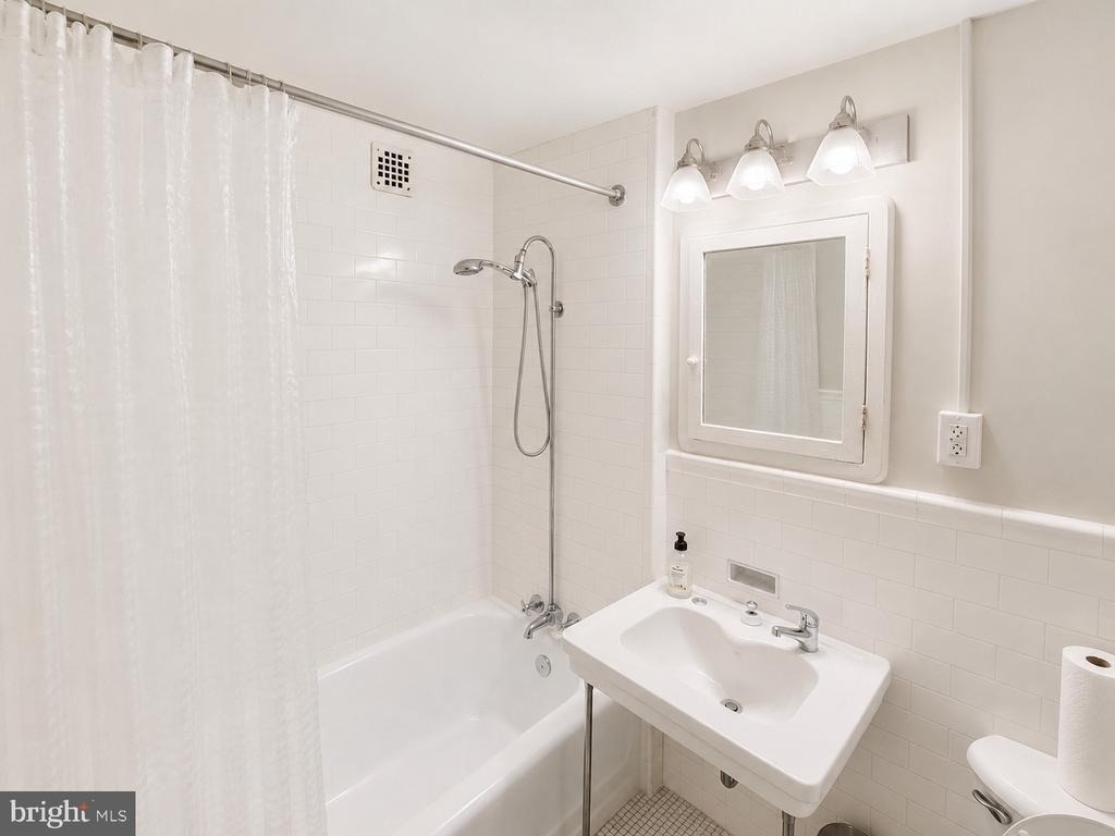 1324 Locust Street - Photo 12