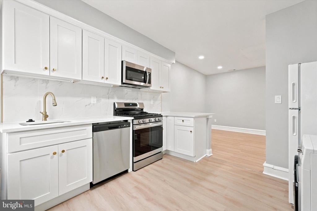 5548 Ridge Avenue - Photo 1