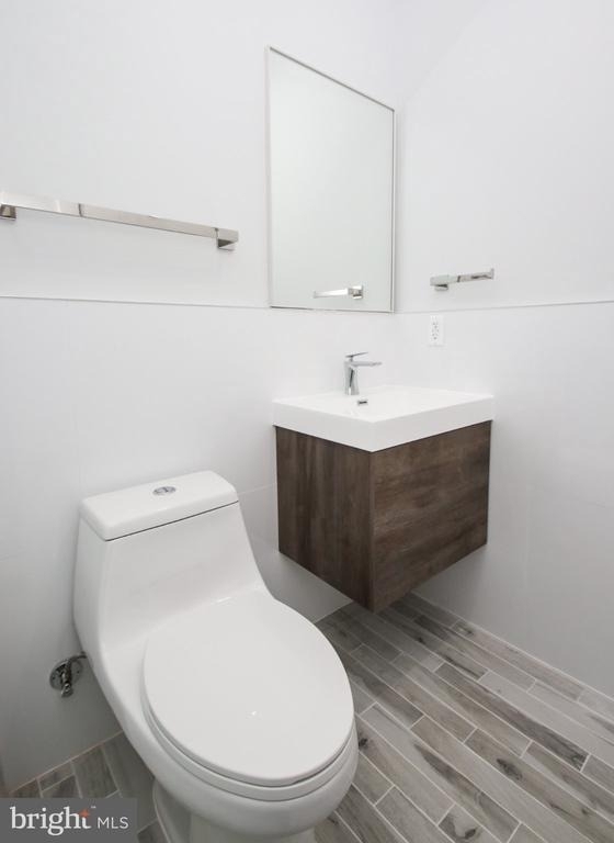 810 N Uber Street - Photo 24