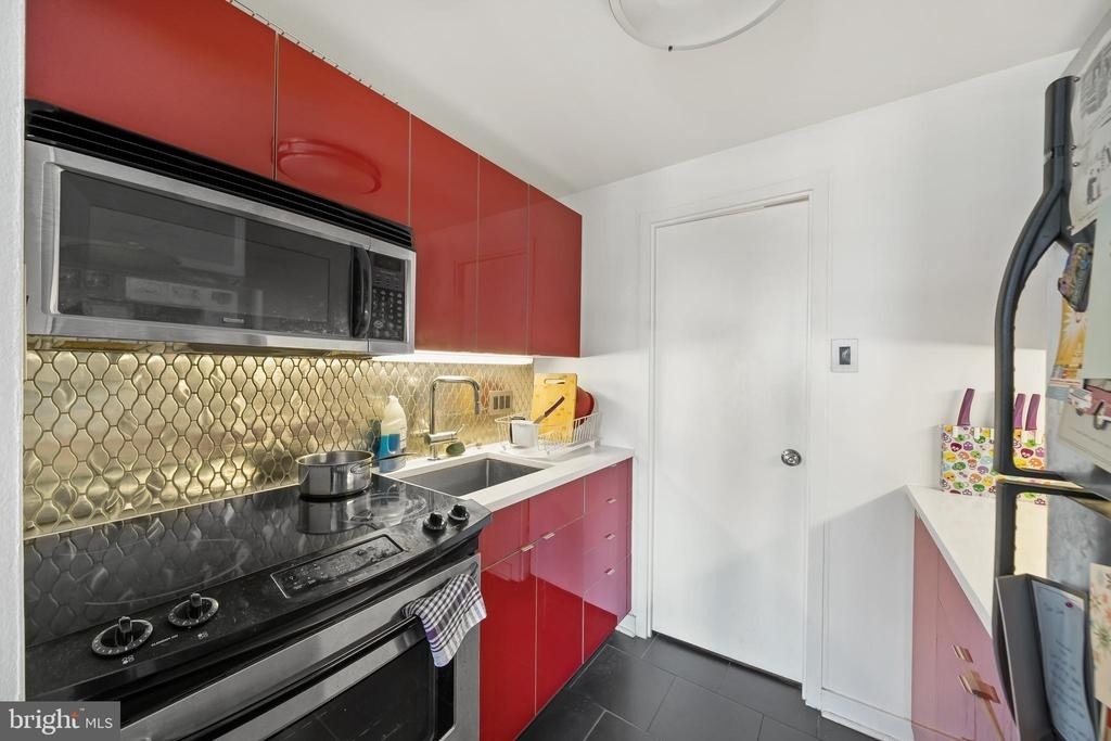 224 W Rittenhouse Square - Photo 4