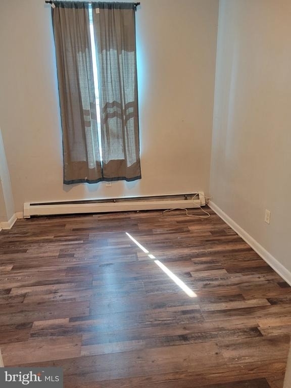 607 Swede Street - Photo 0