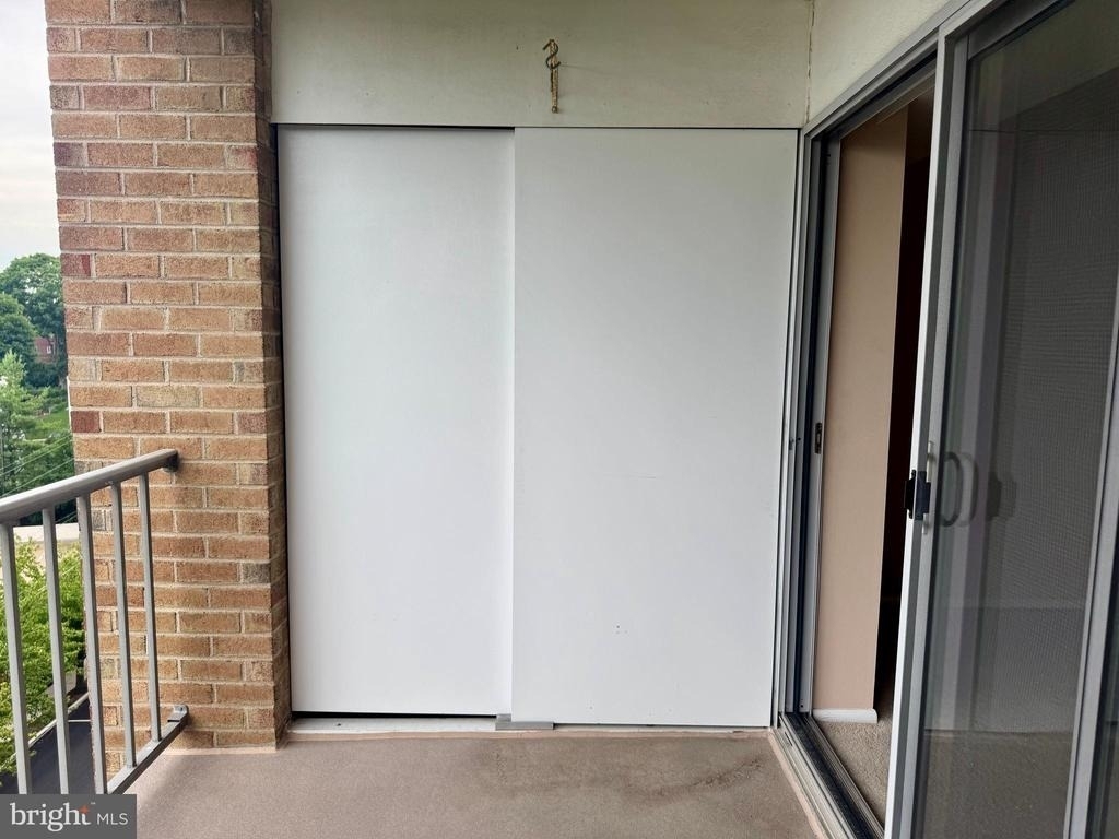 100 West Avenue - Photo 12