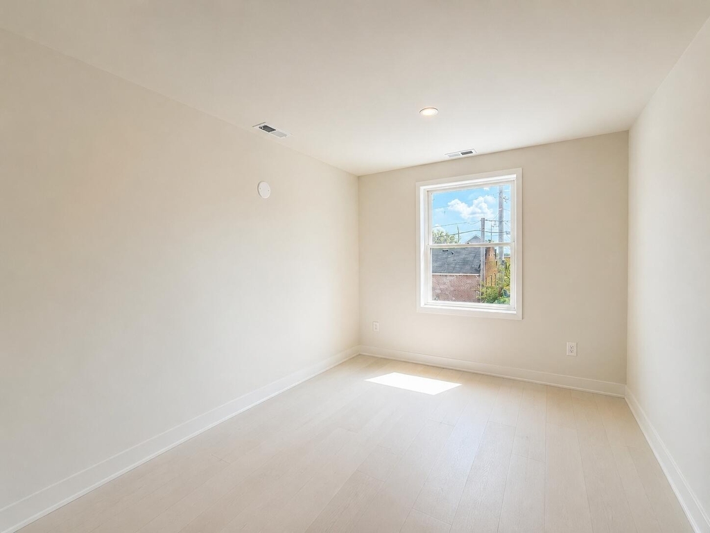 13 S Elm Street - Photo 7