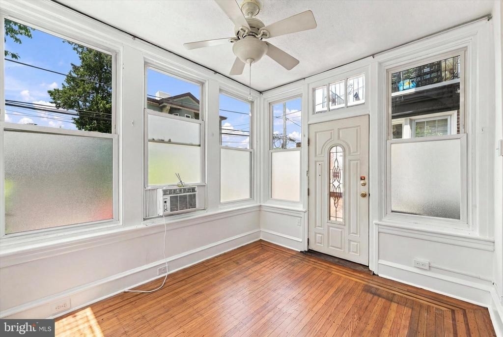 1 W Athens Avenue - Photo 4